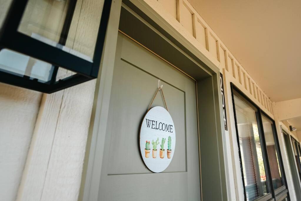 Pet Friendly Boho Condo With Pool--Fitness Center--Next To The Branson Landing--Close To Convention Center And Kanakuk Exteriör bild